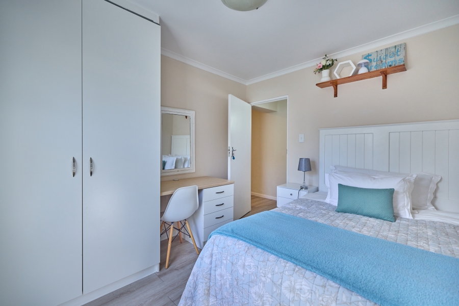 3 Bedroom Property for Sale in Milkwood Park Western Cape